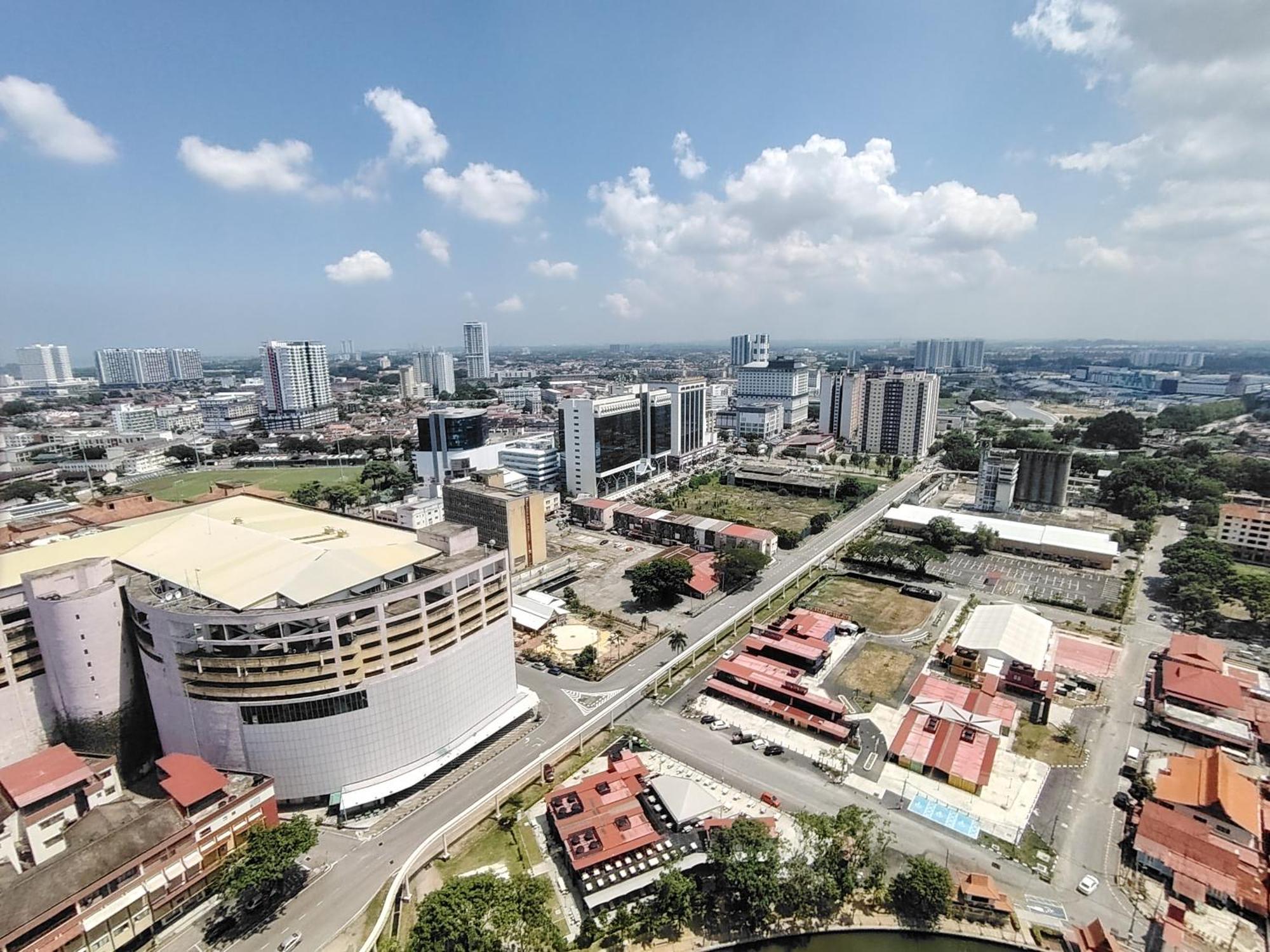 The Shore Residence Melaka Exteriör bild