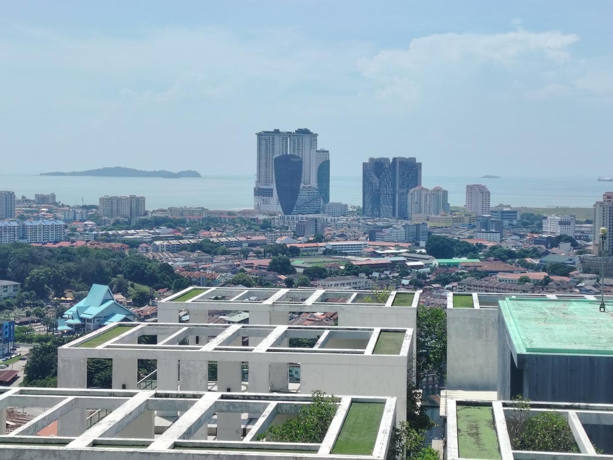The Shore Residence Melaka Exteriör bild