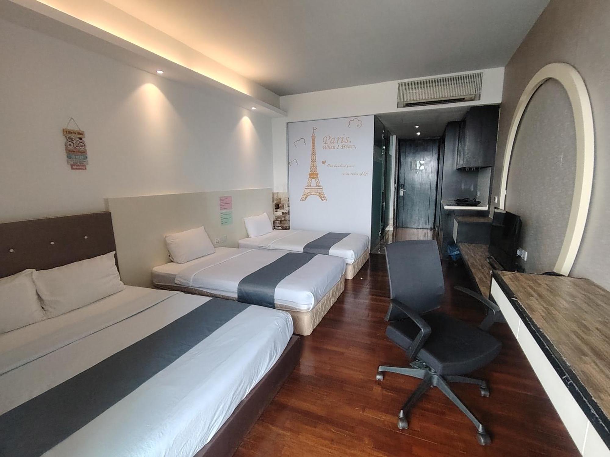 The Shore Residence Melaka Exteriör bild